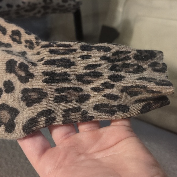 Animal print sweater - Picture 2 of 4